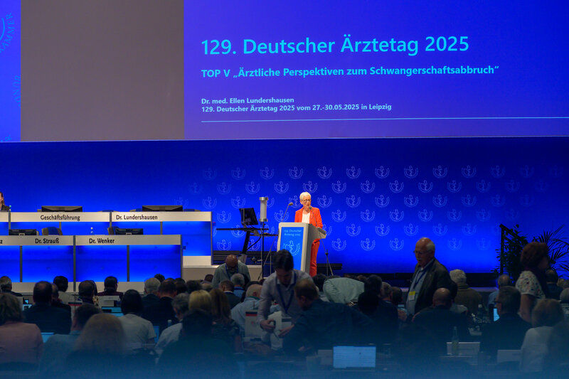 BÄK-Vizepräsidentin Dr. Ellen Lundershausen