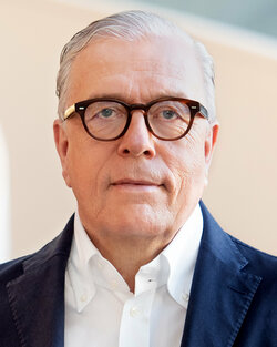 Dr. med. (I) Klaus Reinhardt