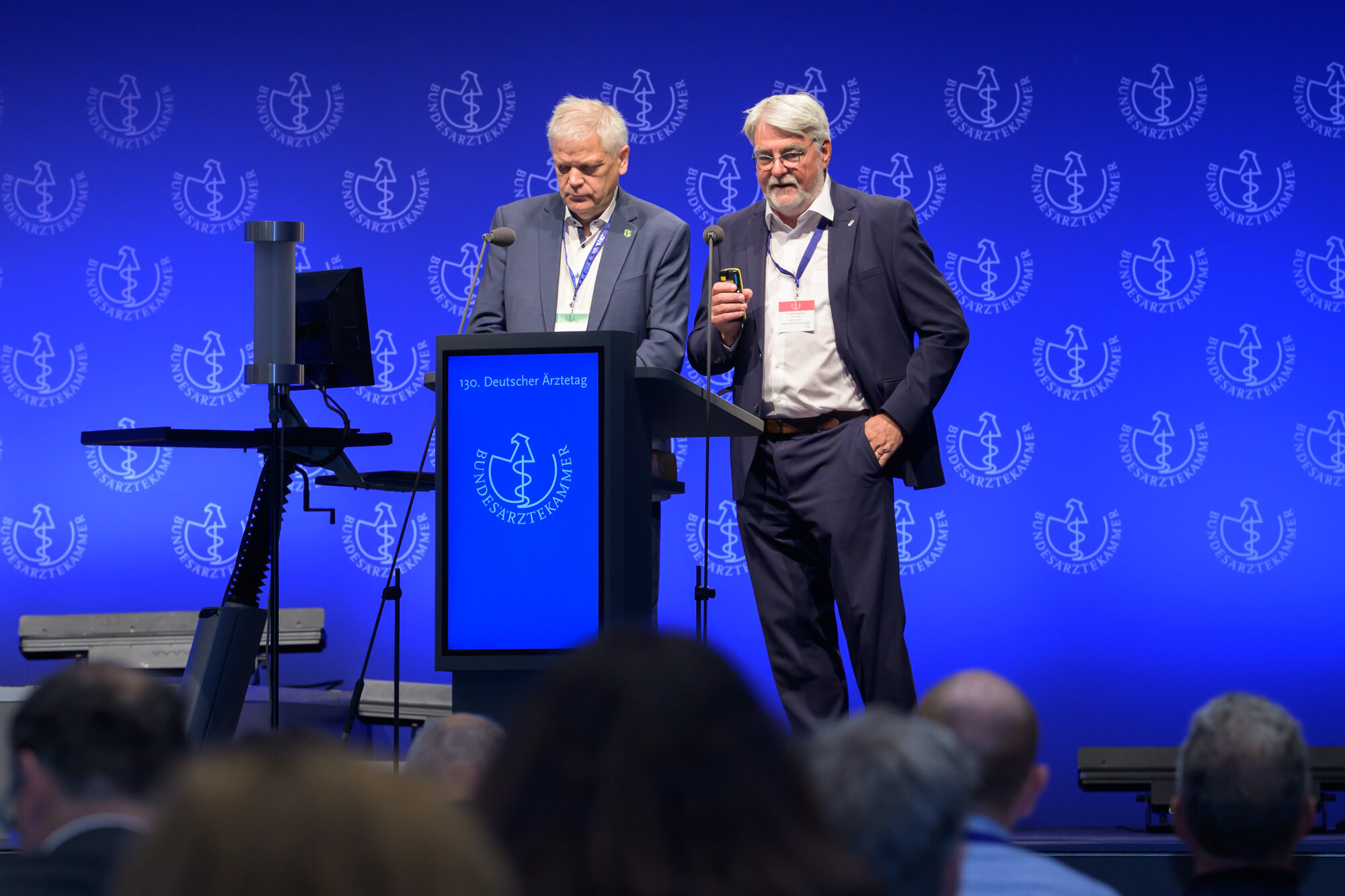 Dr. Johannes Albert Gehle und Prof. Dr. Henrik Herrmann (v.l.)