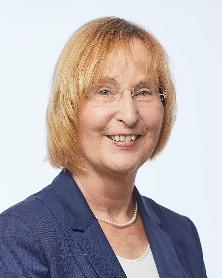 Dr. Martina Wenker Wenker.jpg