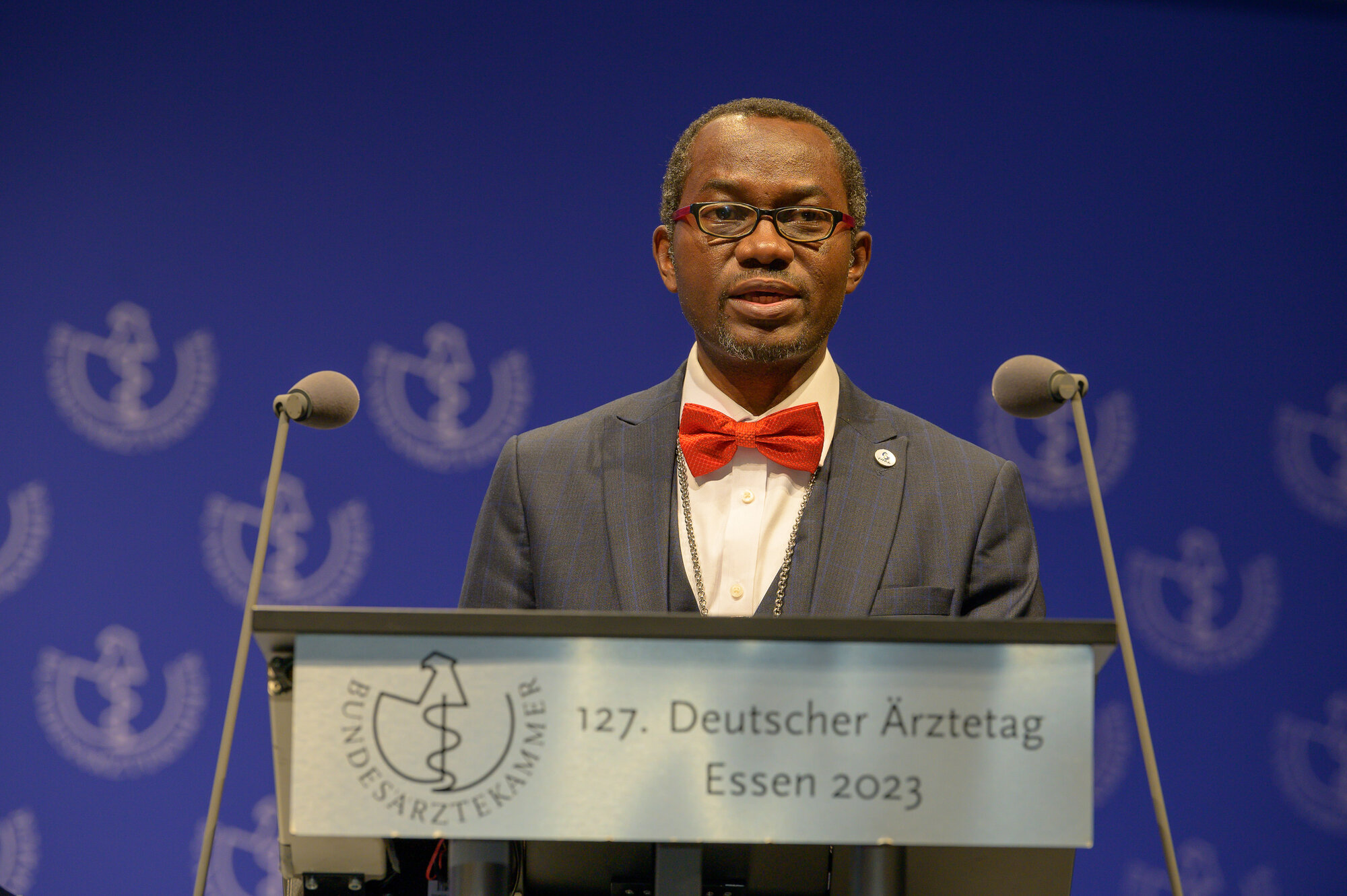 Weltärztebund-Präsident Dr. Osahon Enabulele