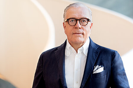 Dr. Klaus Reinhardt
