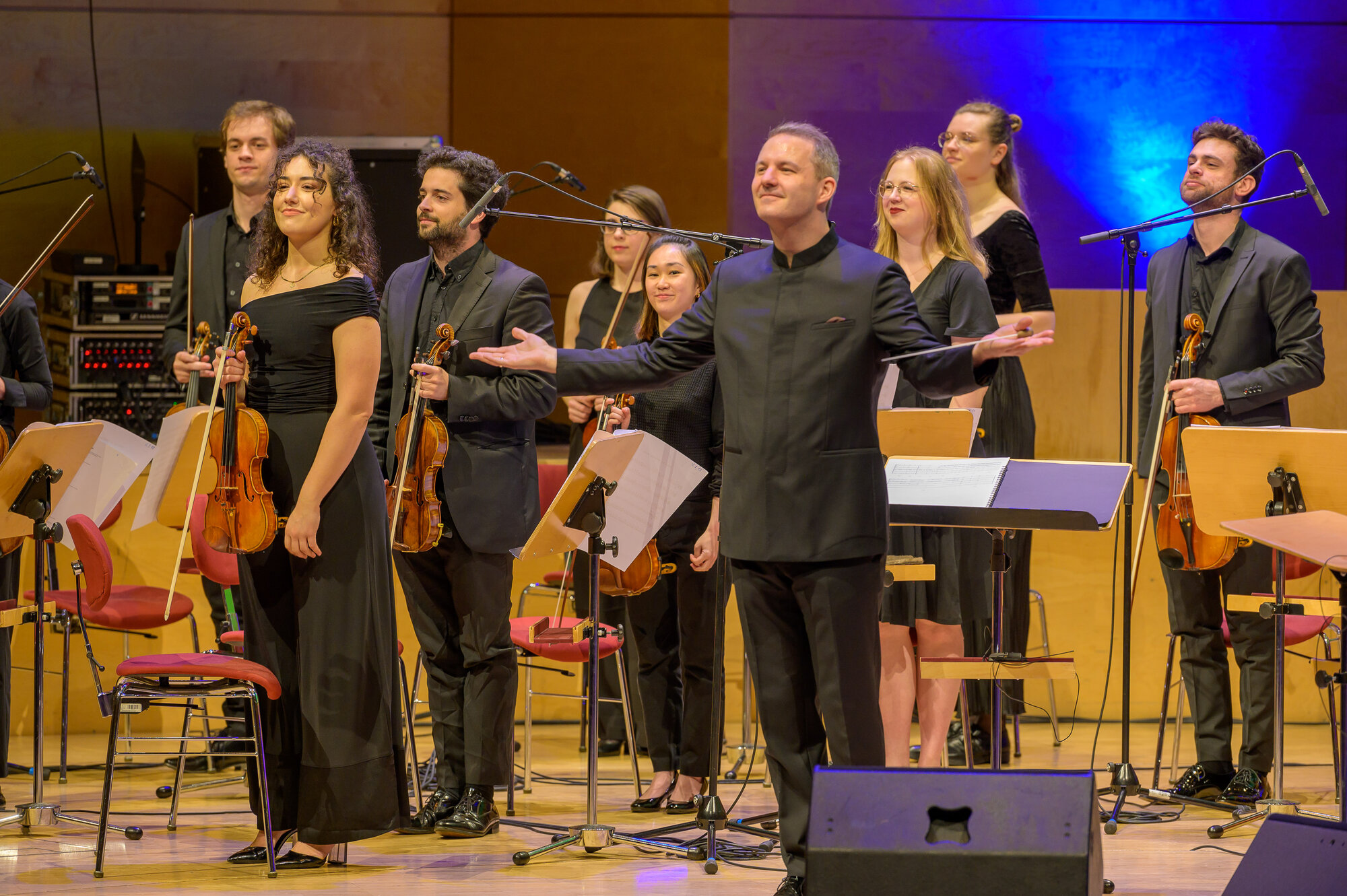 Folkwang Kammerorchester Essen und Uwaga! unter der Leitung von Johannes Klumpp