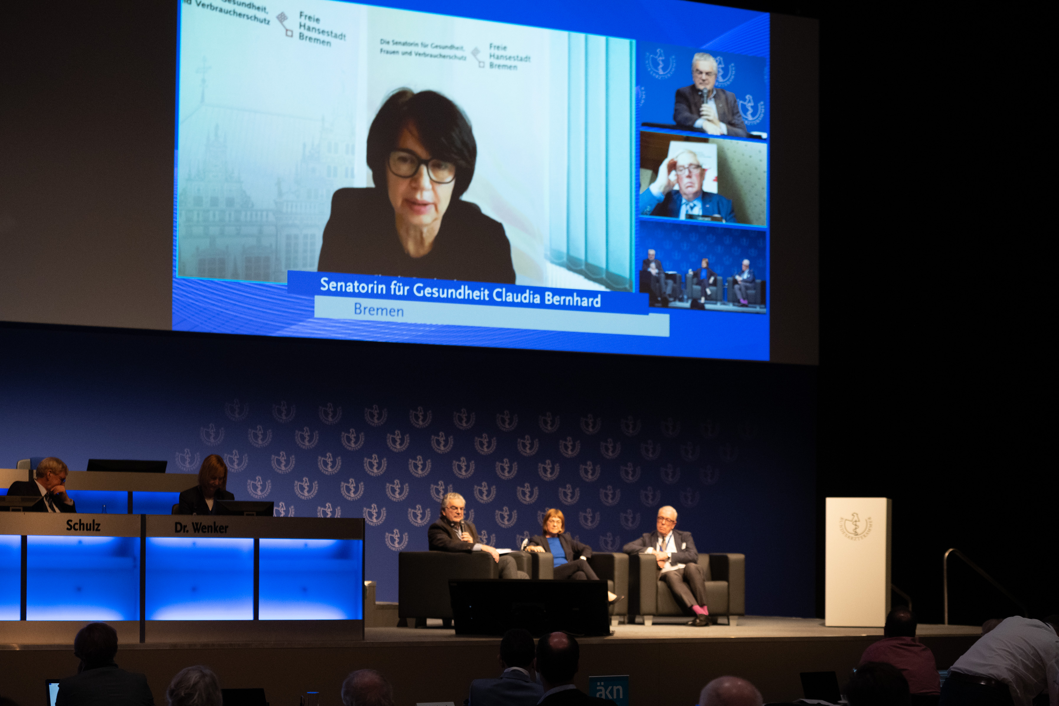 Gesundheitspolitische Diskussion mit Blick auf die Koalitionsverhandlungen nach der Bundestagswahl Gesundheitspolitische Diskussion mit Blick auf die Koalitionsverhandlungen nach der Bundestagswahl