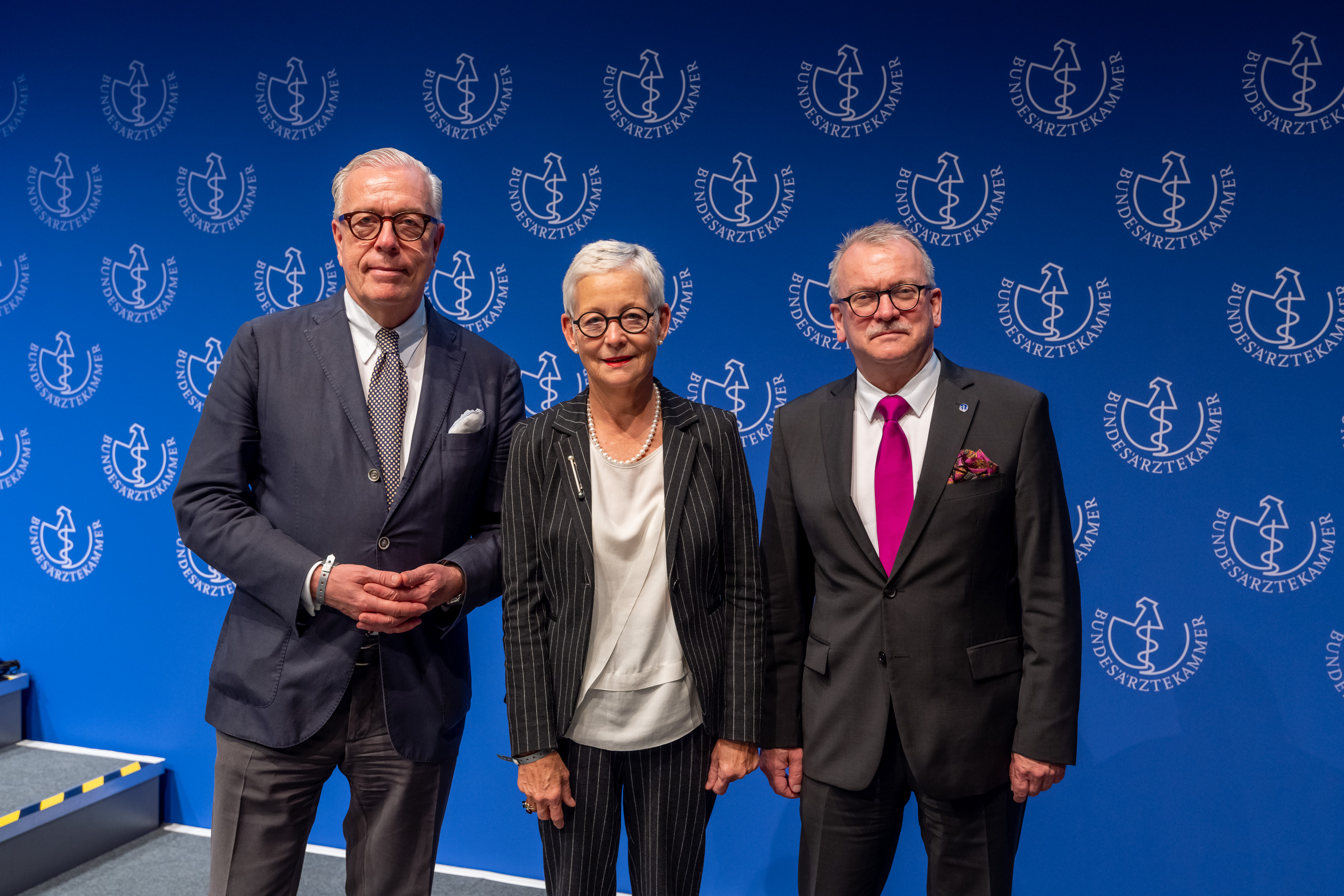 Das Präsidium der Bundesärztekammer Das Präsidium der Bundesärztekammer