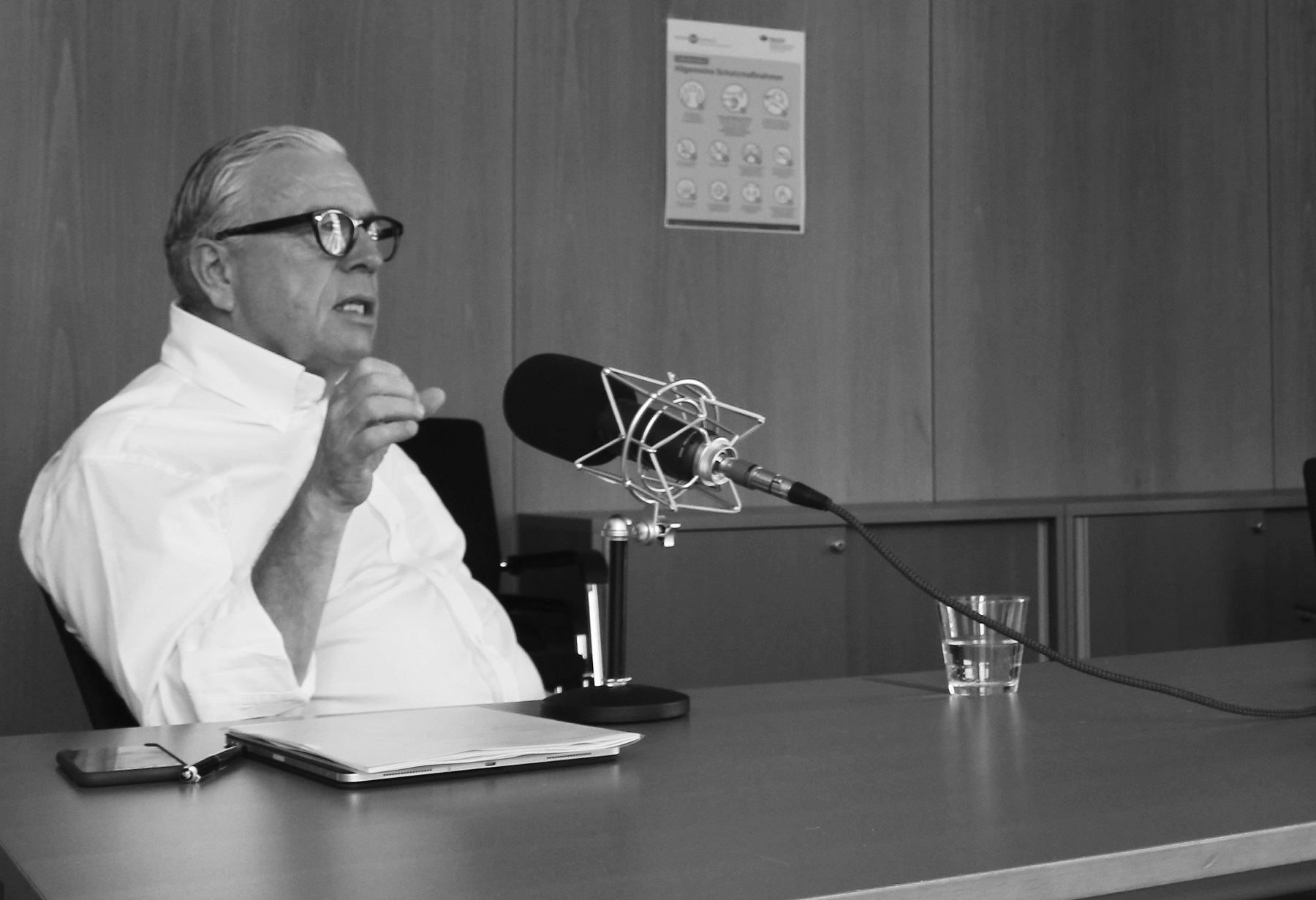 Podcast_Sprechende_Medizin_klein.jpg