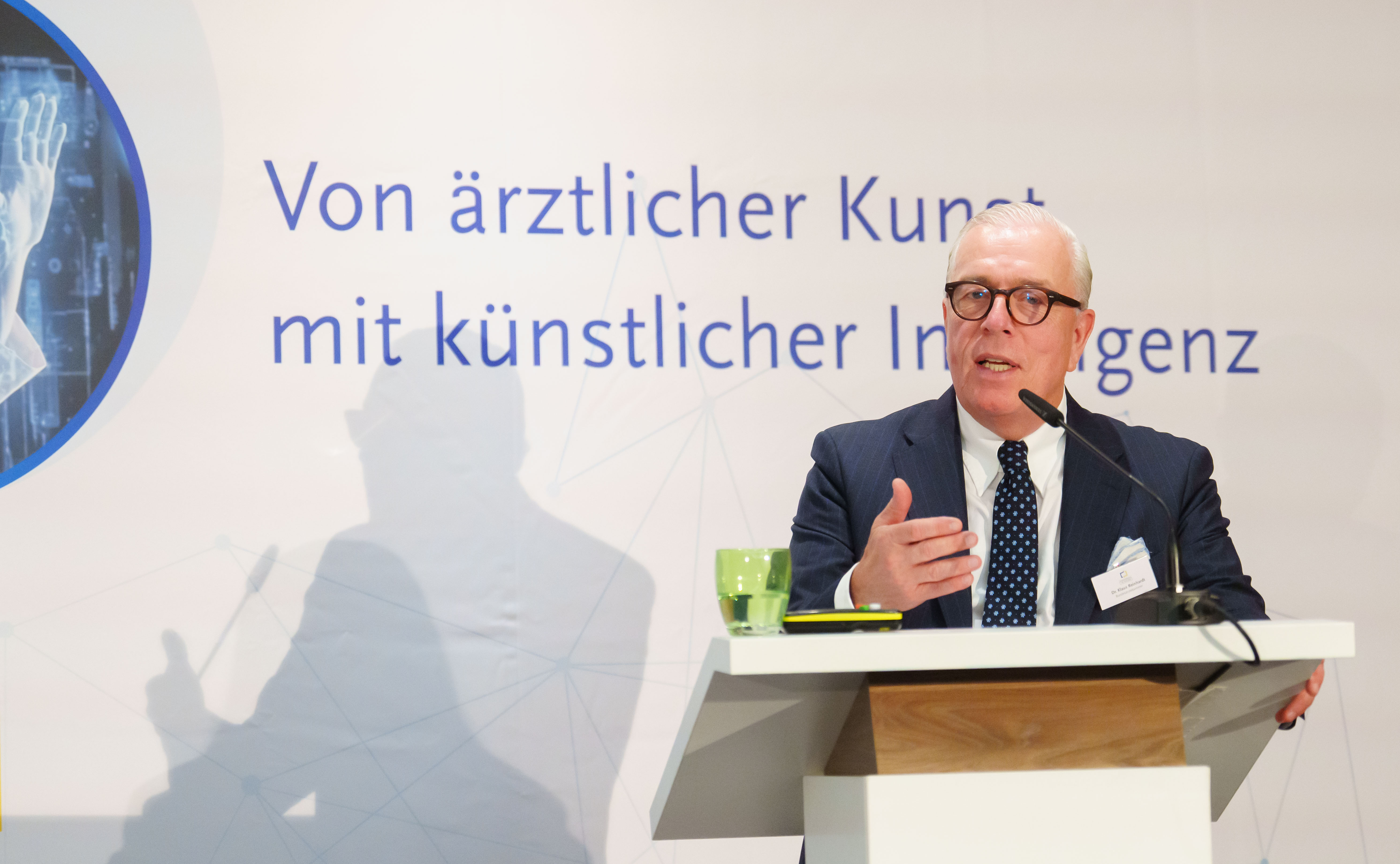 BÄK im Dialog: BÄK-Präsident Dr. Klaus Reinhardt